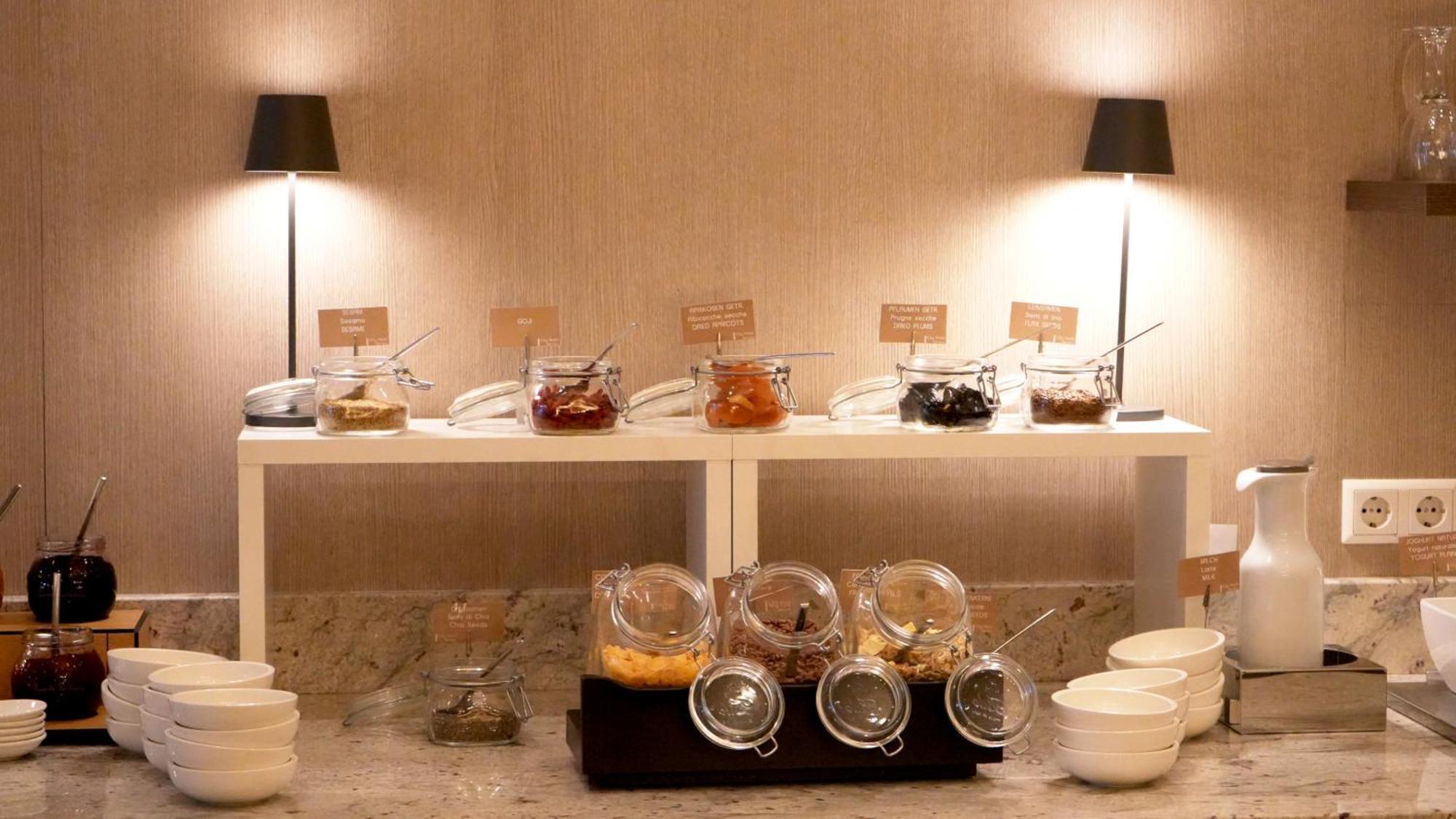City Hotel Мерано Экстерьер фото